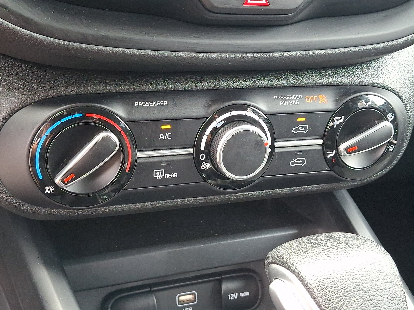 Used 2024 Snow White Pearl - SWP Kia LX image 15