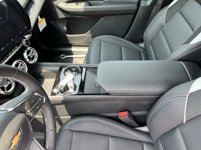 2025 Chevrolet Blazer EV LT - Photo 23
