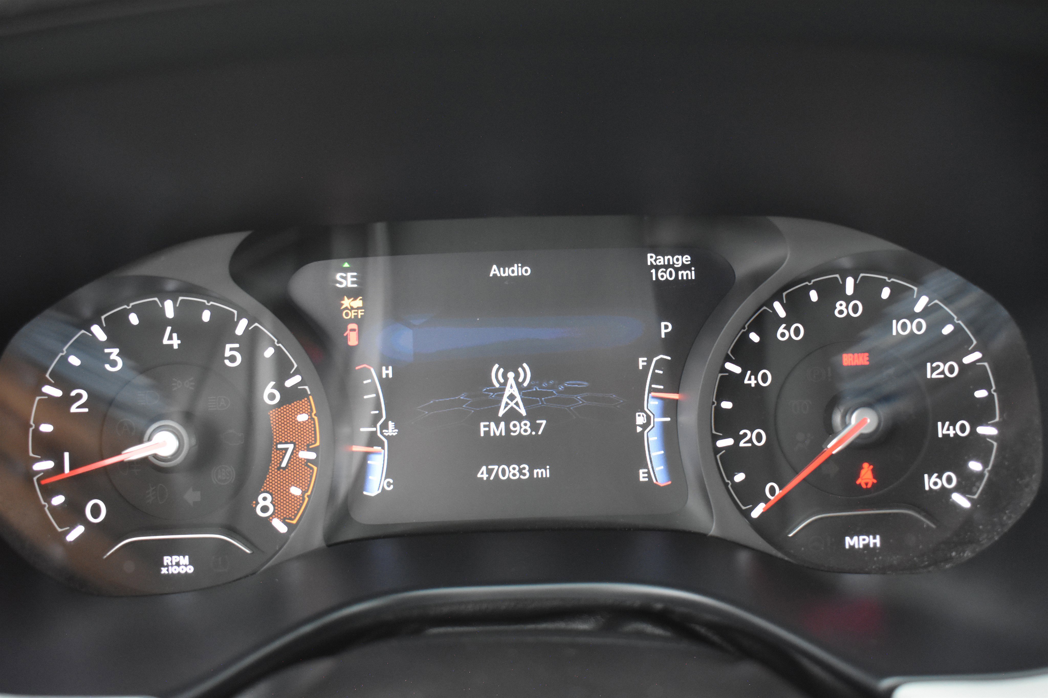 Used 2025 Hydro Blue Pearlcoat Jeep Limited image 23