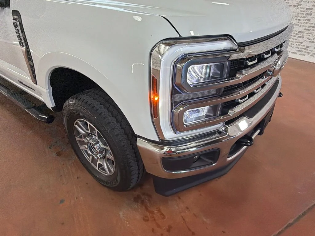 Used 2024 White Ford Lariat image 9