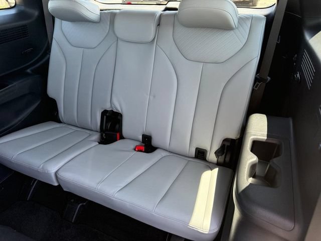 Used 2024 Silver Hyundai SEL image 10