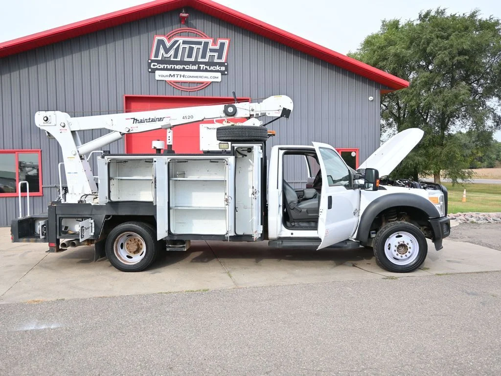 2016 Ford F-550 - Photo 14