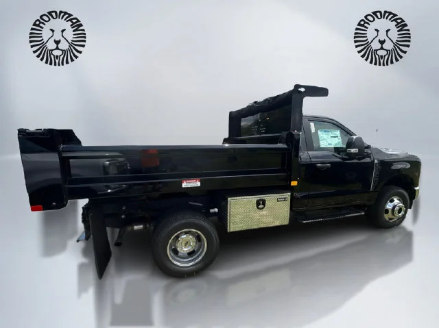 New 2026 Agate Black Metallic Ford F-350® XL image 6