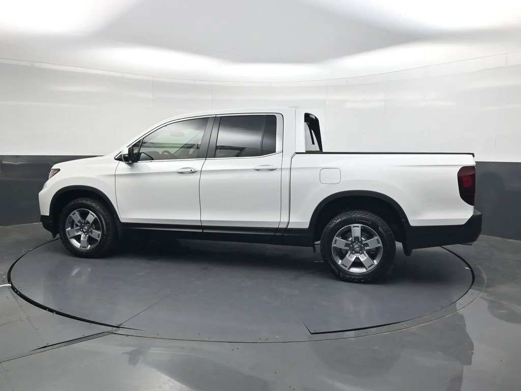New 2026 Platinum White Pearl Honda RTL image 7