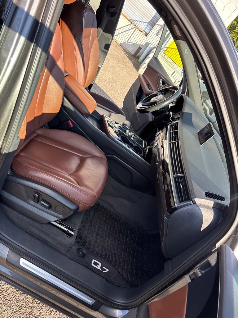 Used 2019 Gray Audi 55 Premium image 31