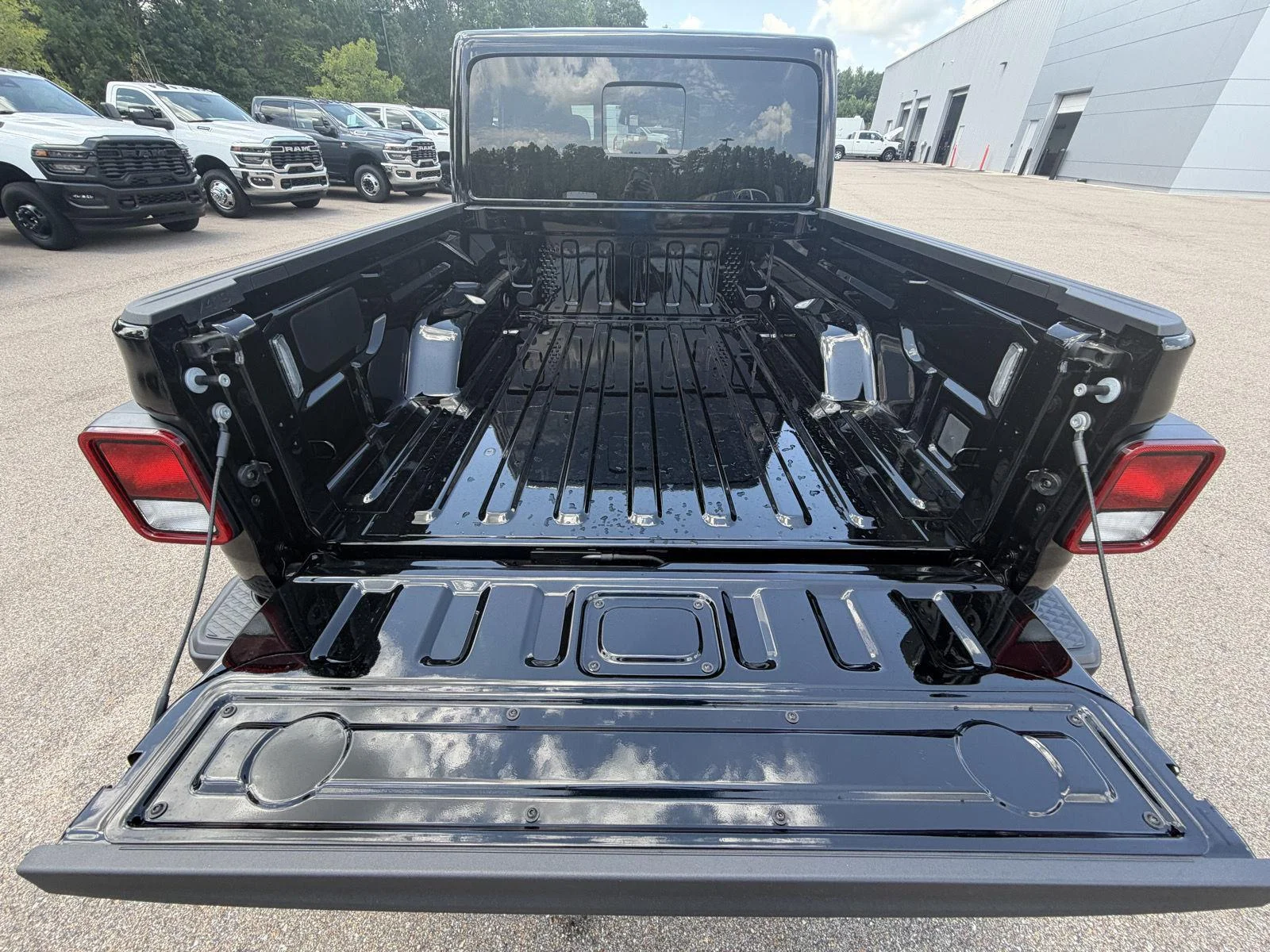 Used 2026 Black Clearcoat Jeep Sahara image 19