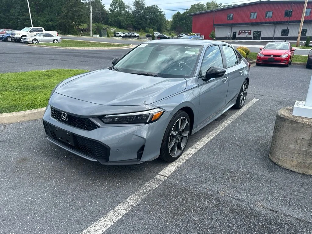 Used 2025 Urban Gray Pearl Honda Sport Touring image 1