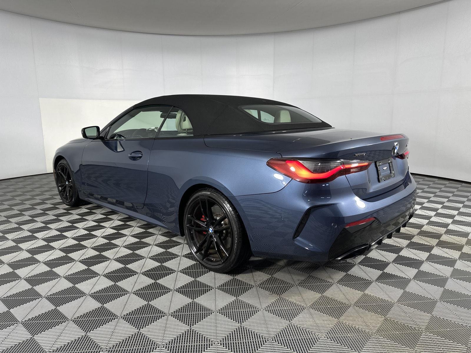 Used 2022 Arctic Race Blue Metallic BMW M440i xDrive image 20