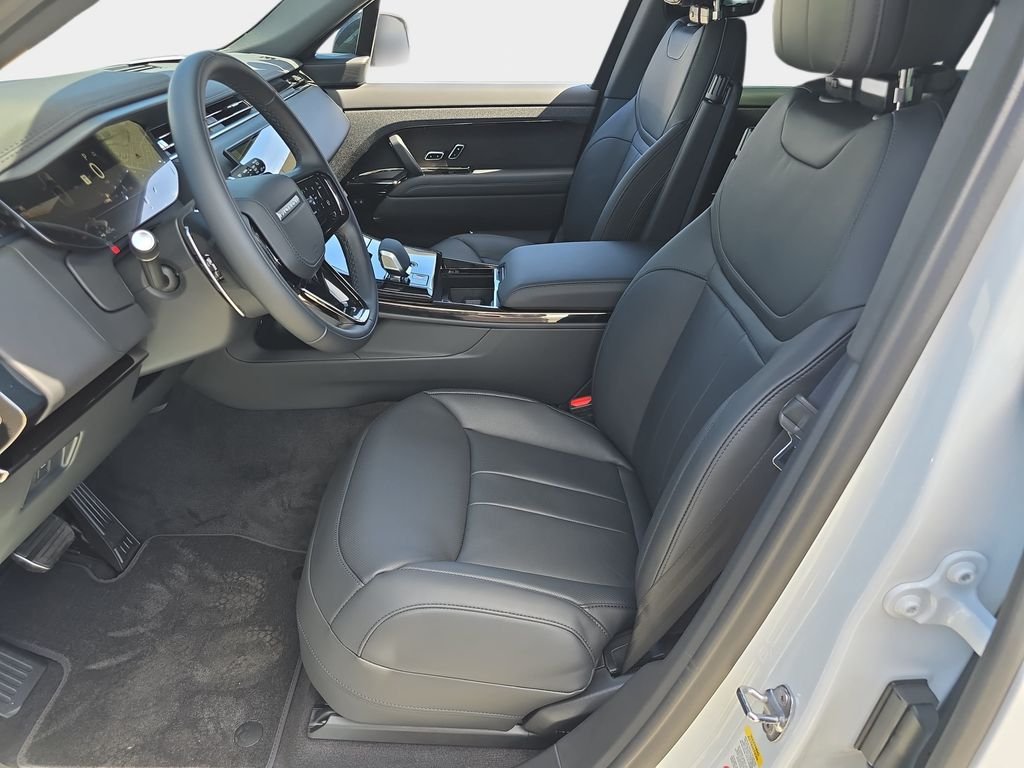 New 2026 Fuji White Land Rover Dynamic SE image 16