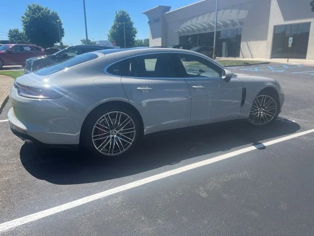 Used 2022 White Porsche 4S image 3