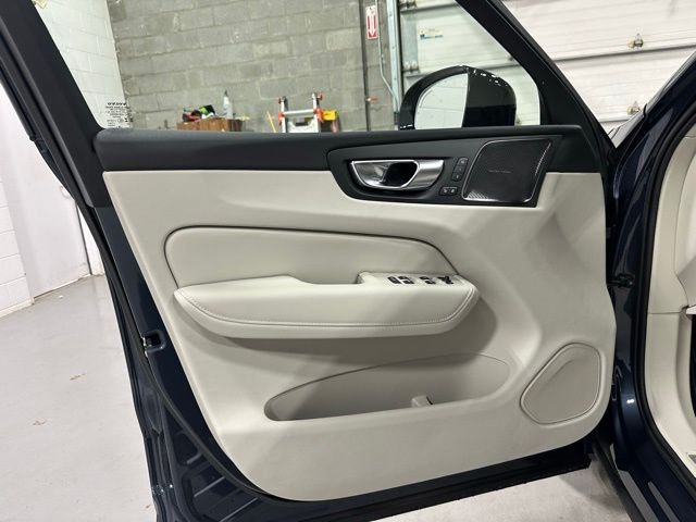 New 2026 Blue Volvo T8 Ultra image 11