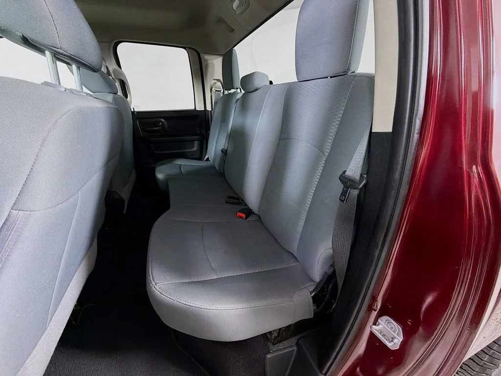 Used 2019 Maroon Ram Express image 18