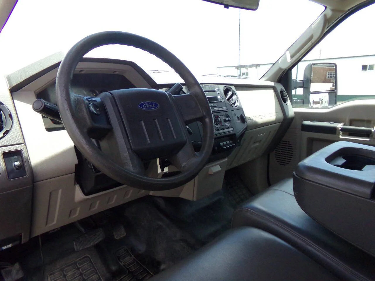 Used 2010 White Ford XL 4x4 2dr Regular Cab 8 ft. LB SRW Pickup image 18