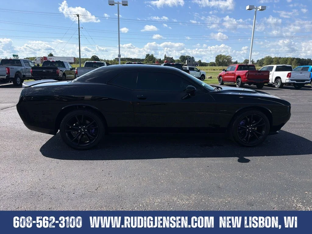 Used 2017 Black Dodge R/T image 6