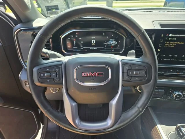 Used 2025 Sterling Metallic GMC Elevation image 29