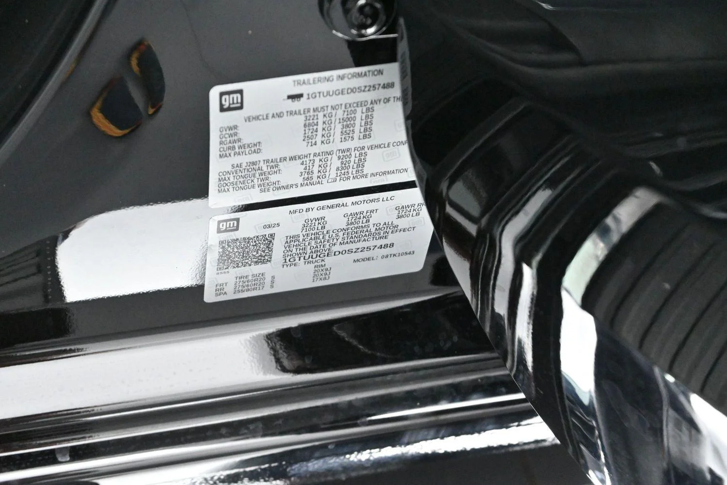 Used 2025 Onyx Black GMC Denali image 42