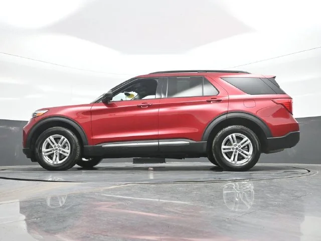 Used 2023 Red Ford XLT image 20
