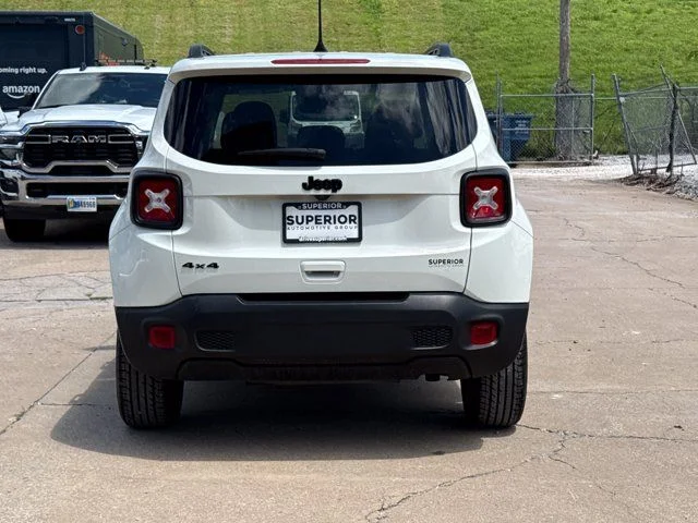 Used 2023 White Jeep Altitude image 4