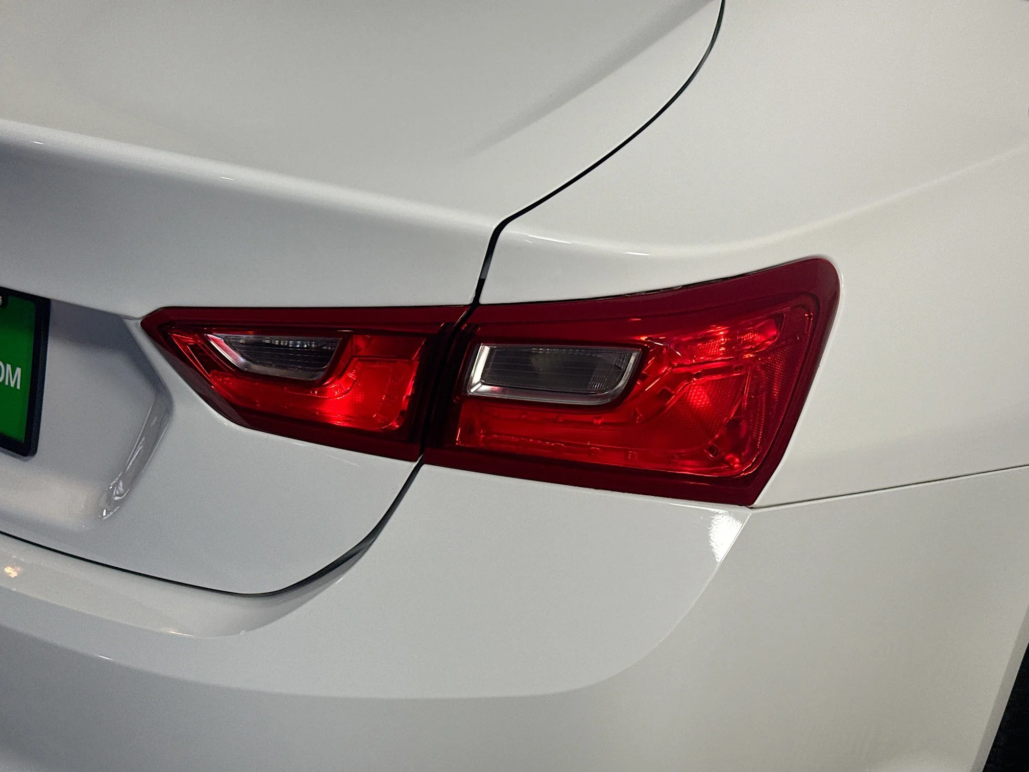 Used 2019 Summit White Chevrolet LS image 30