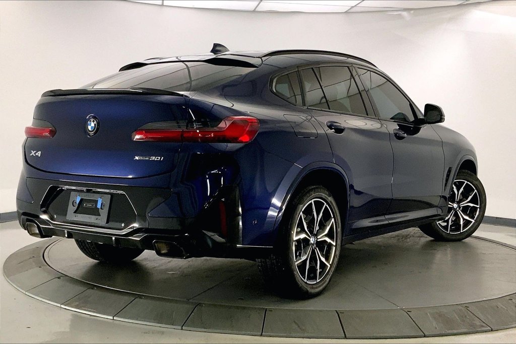 Certified Used 2025 Blue BMW xDrive30i image 12