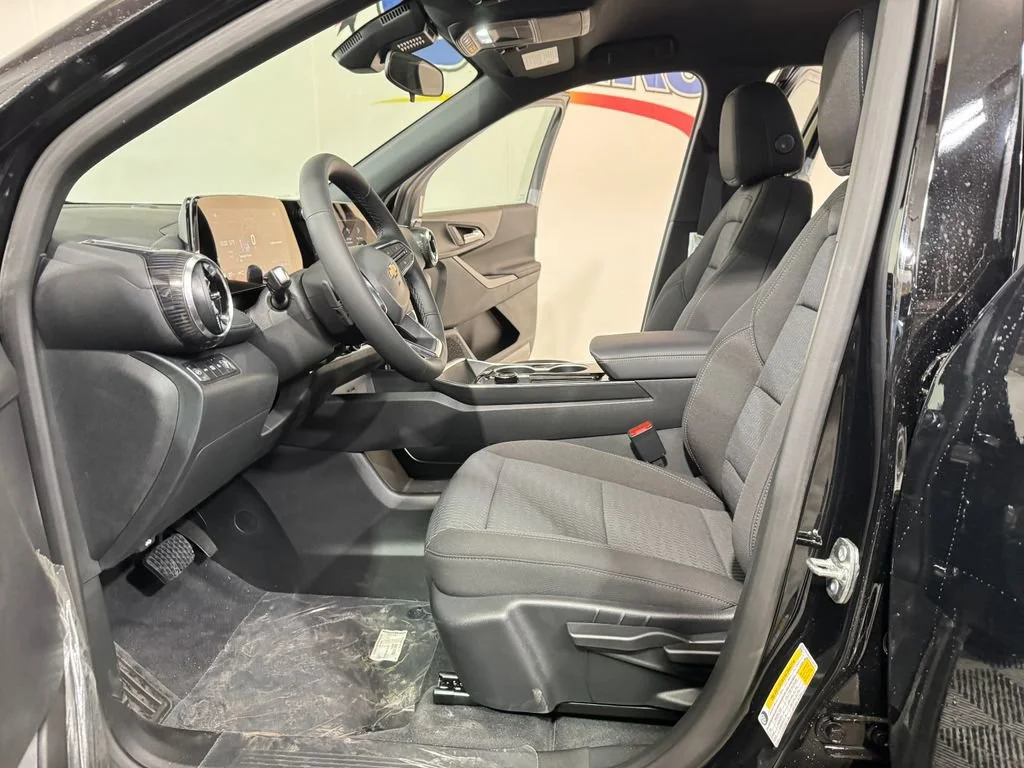 2026 Chevrolet Equinox LT - Photo 8