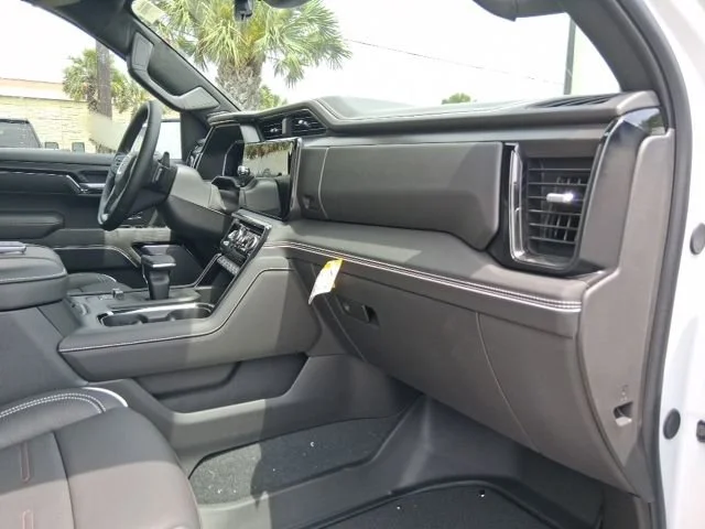 2026 GMC Sierra 1500 AT4X - Photo 10
