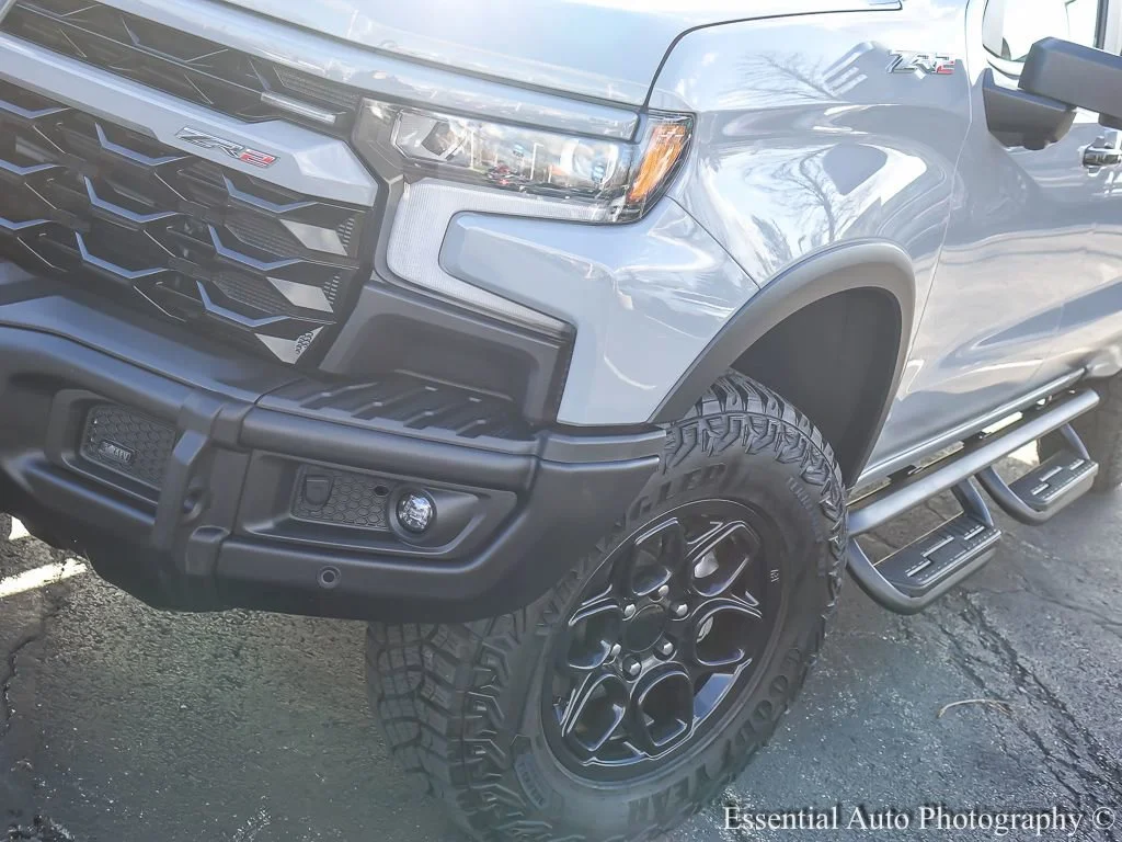 2024 Chevrolet Silverado 1500 ZR2 - Photo 8