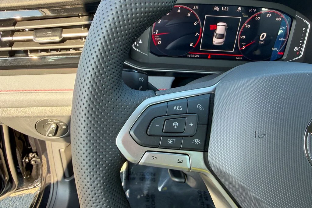 New 2026 Deep Black Pearl Volkswagen 2.0T Autobahn image 18