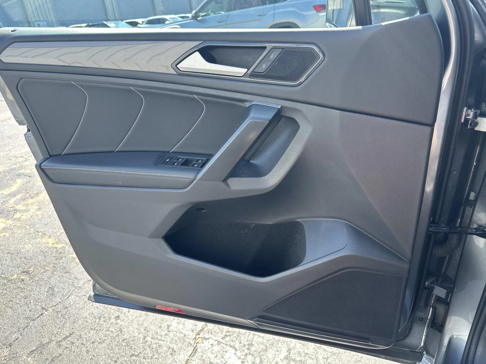 Certified Used 2023 Gray Volkswagen SE image 13