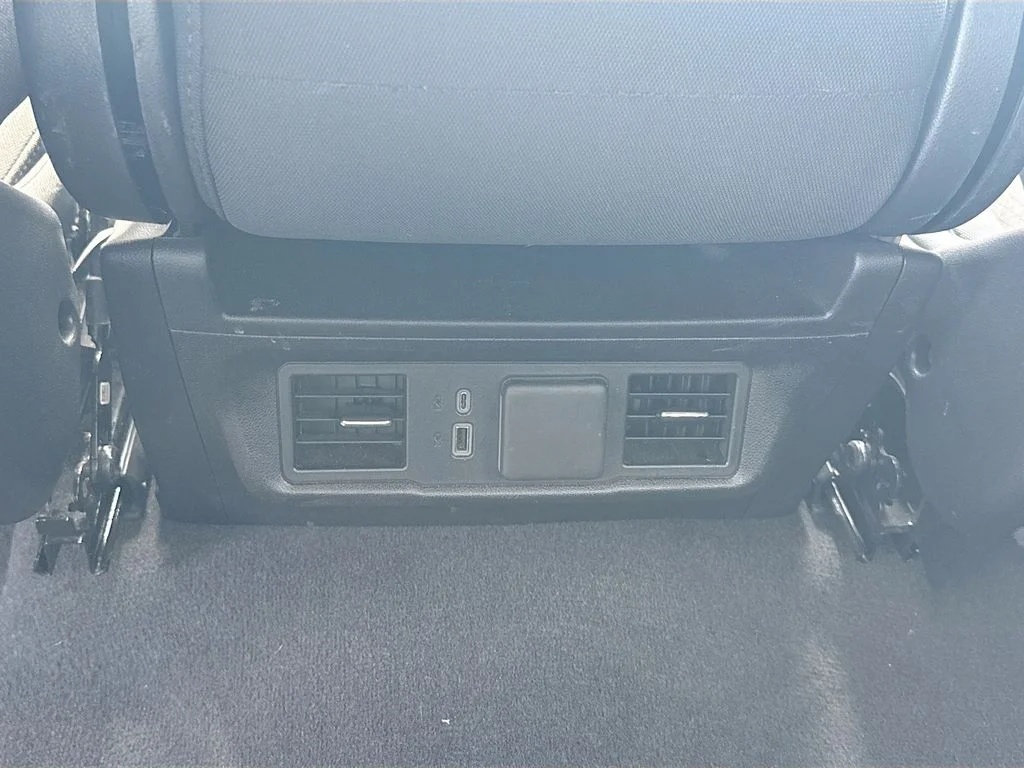Used 2025 White Chevrolet LT image 26