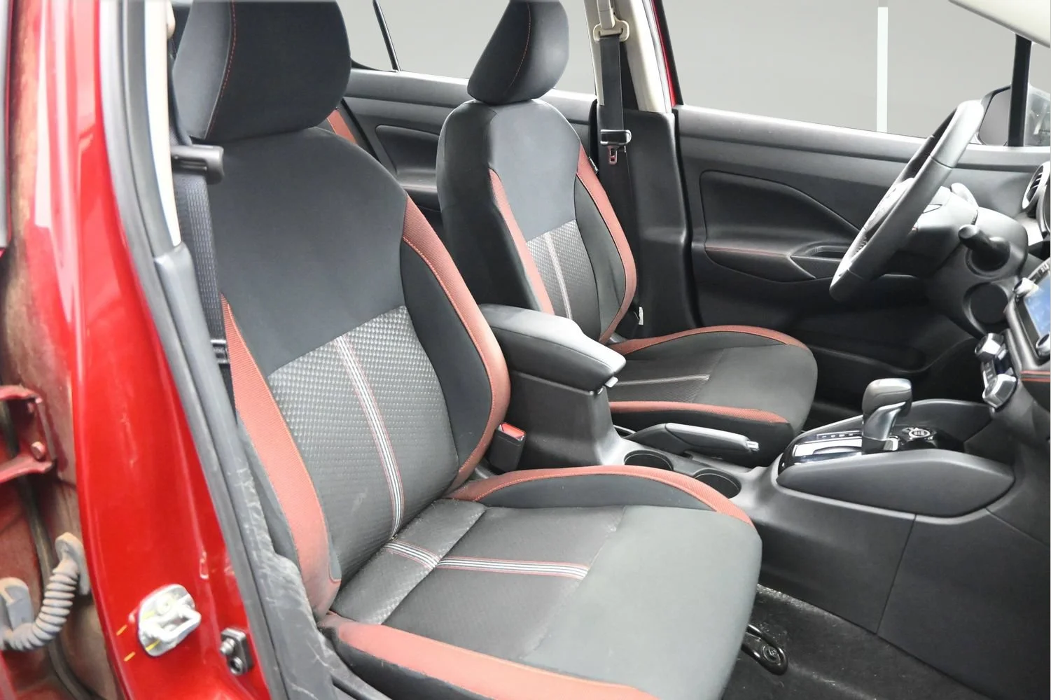 Certified Used 2024 Scarlet Ember Tintcoat Nissan SR image 11