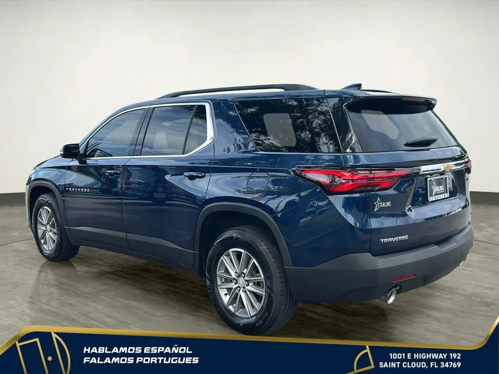 Used 2022 Northsky Blue Metallic Chevrolet LT Cloth image 4