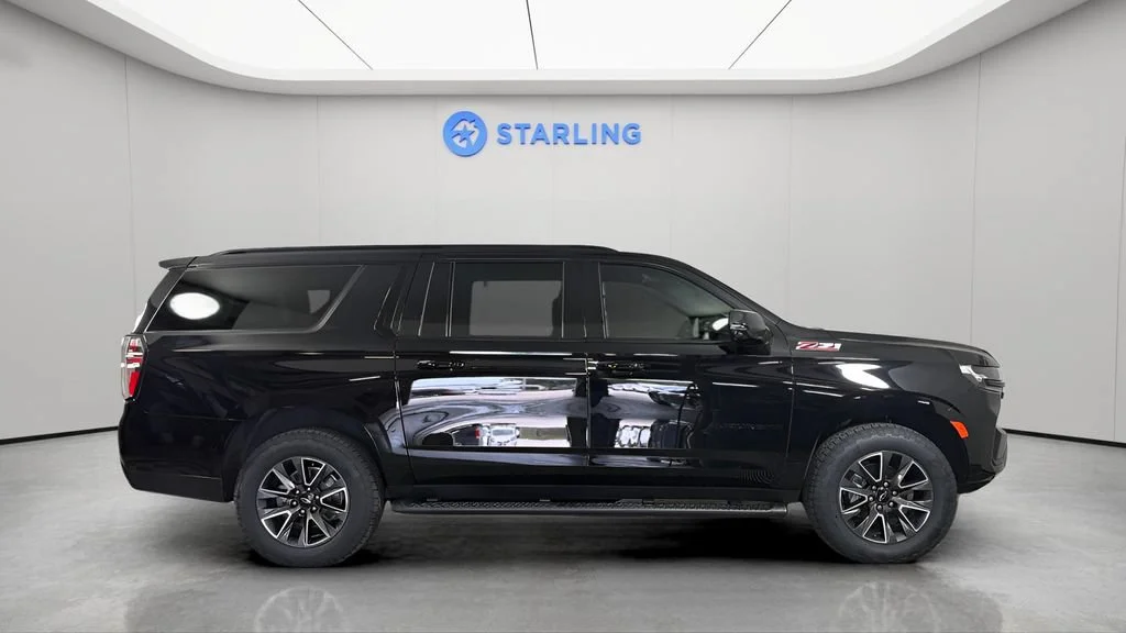 Used 2023 Black Chevrolet Z71 image 12