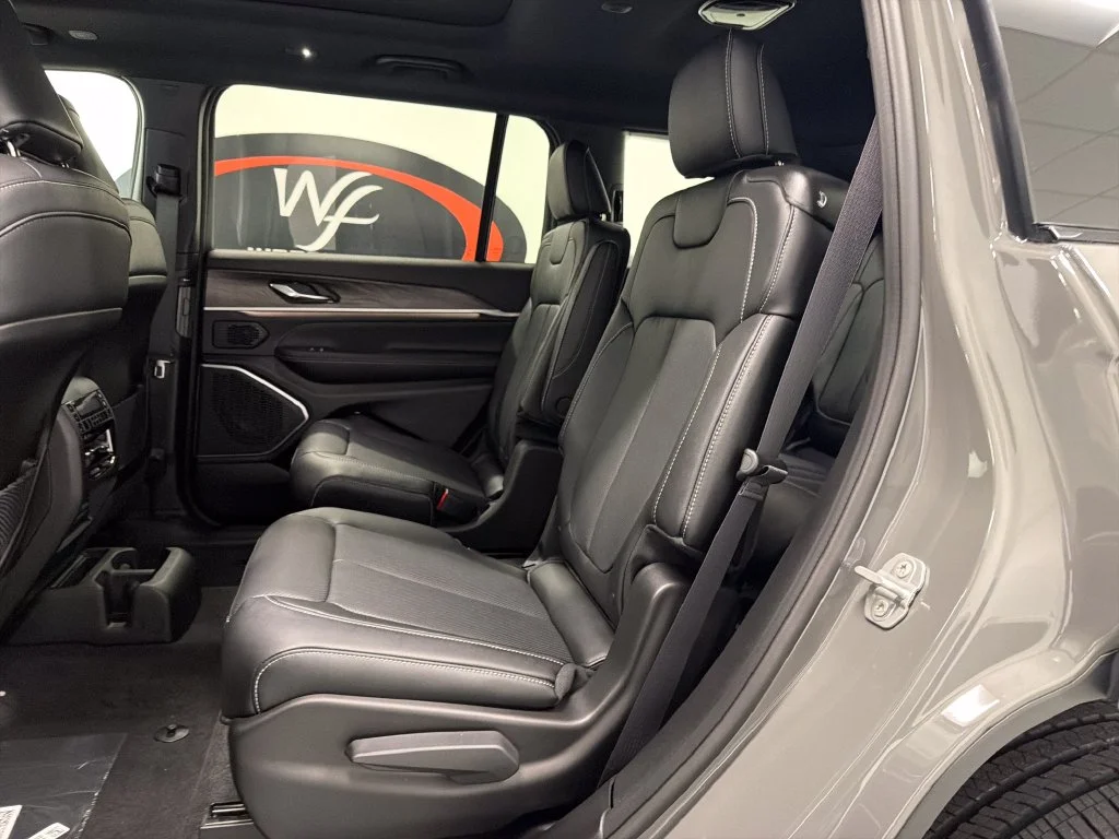 New 2027 Gray Jeep Limited image 13