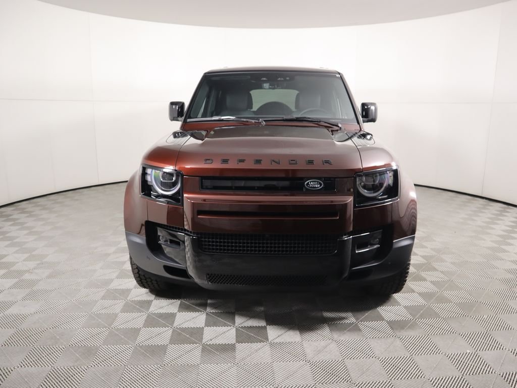 New 2026 Sedona Red Land Rover S image 2