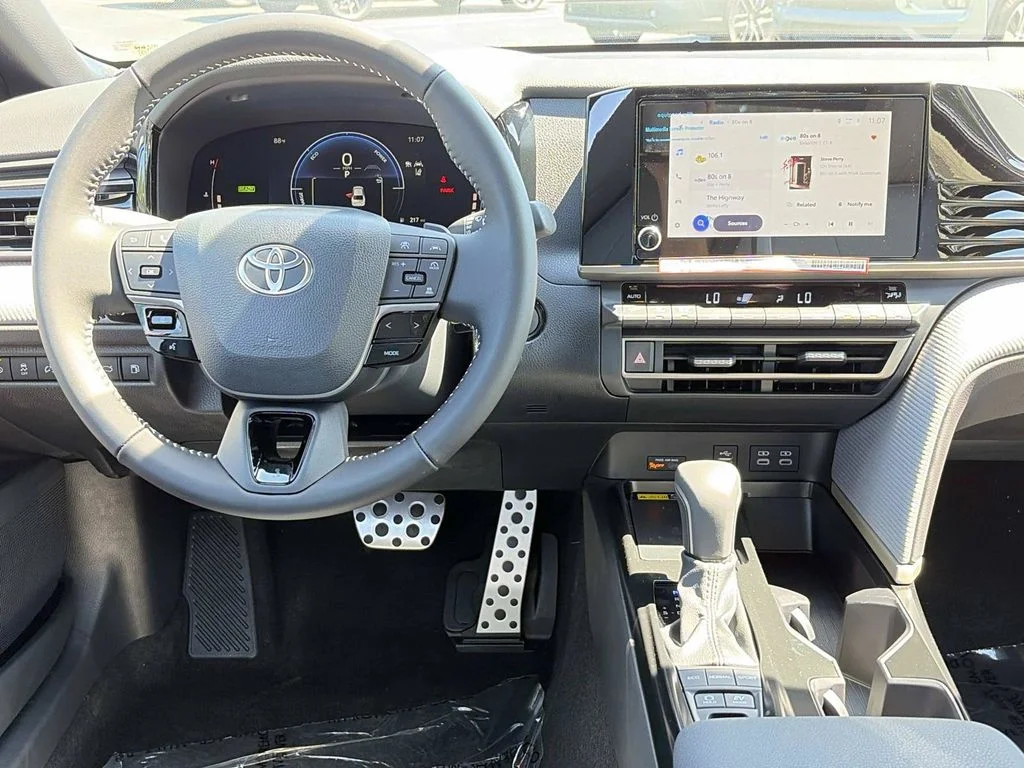 New 2026 Ice Cap Toyota SE image 18
