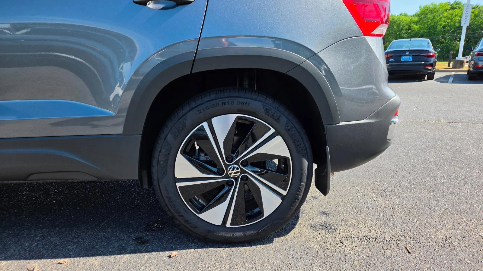 2024 Volkswagen Taos SE - Photo 15
