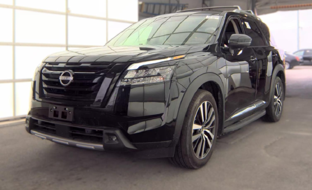 Used 2025 Black Nissan Platinum image 2