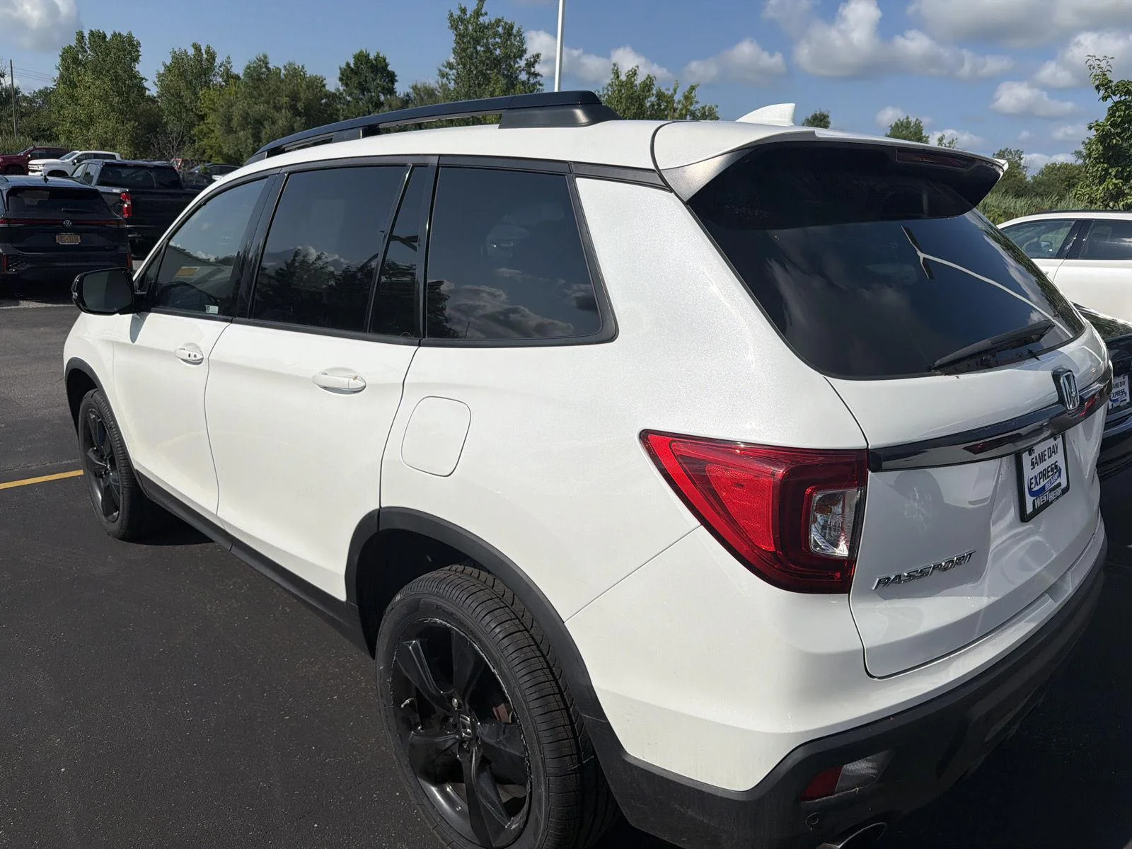 Used 2021 Platinum White Pearl Honda Elite image 19