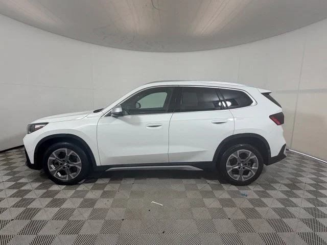Certified Used 2024 Alpine White BMW xDrive28i image 4