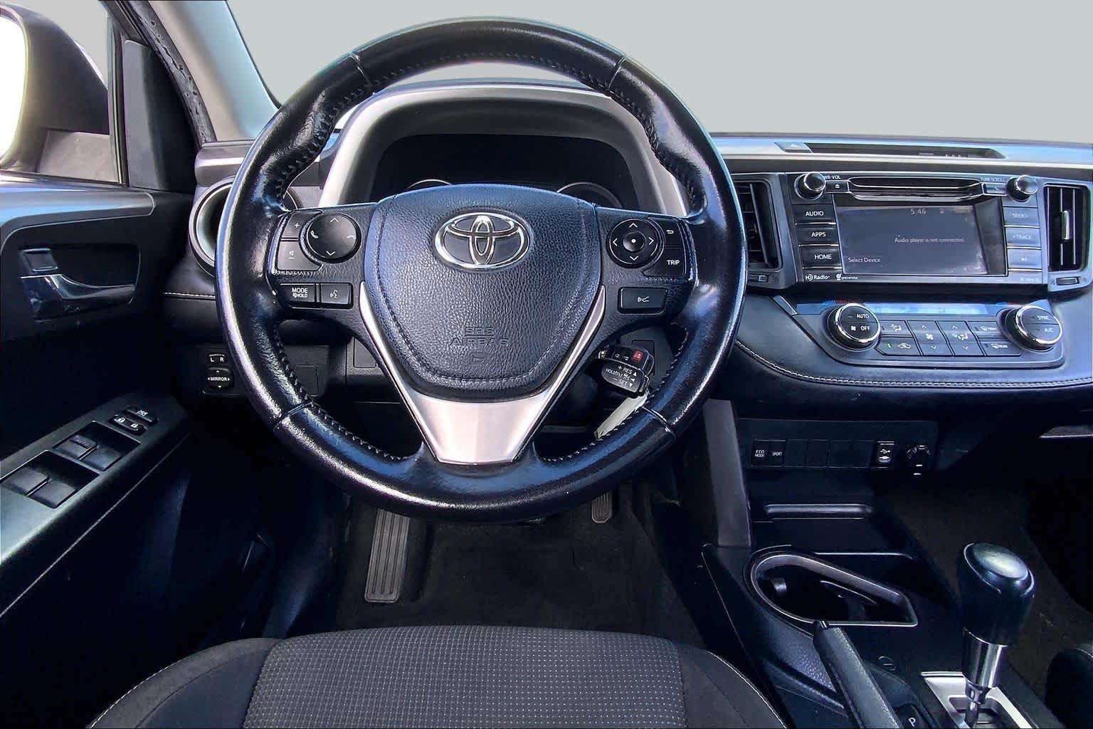 Used 2017 Magnetic Gray Metallic Toyota XLE image 6