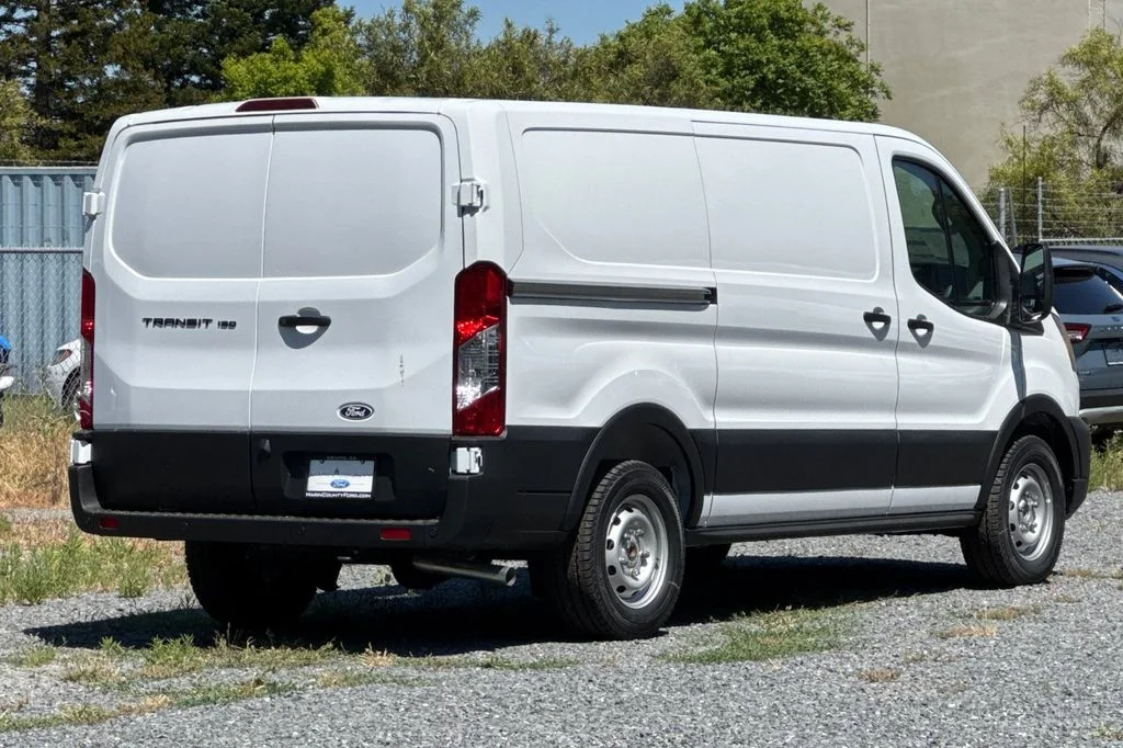 New 2026 Oxford White Ford Cargo Van image 4