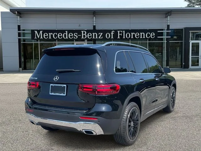 Used 2024 White Mercedes-Benz GLC 300 image 6