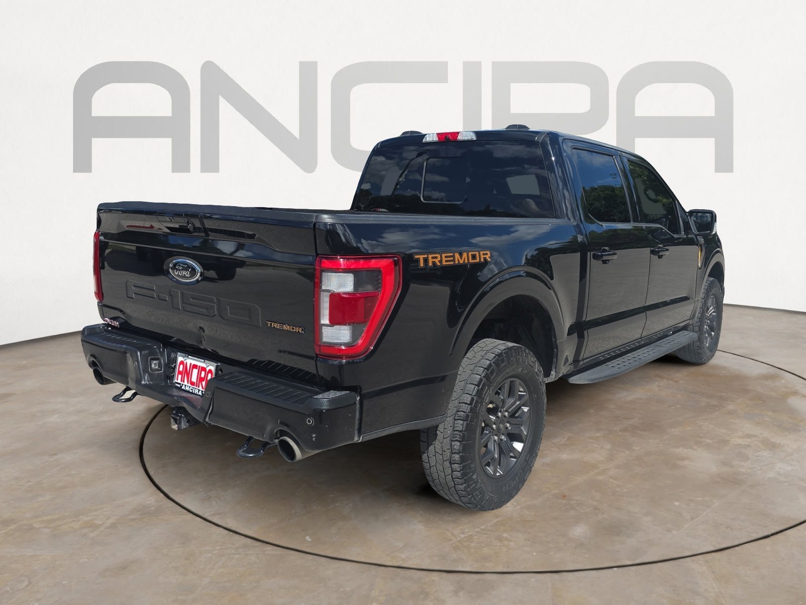 Used 2022 Black Metallic Ford Tremor image 10
