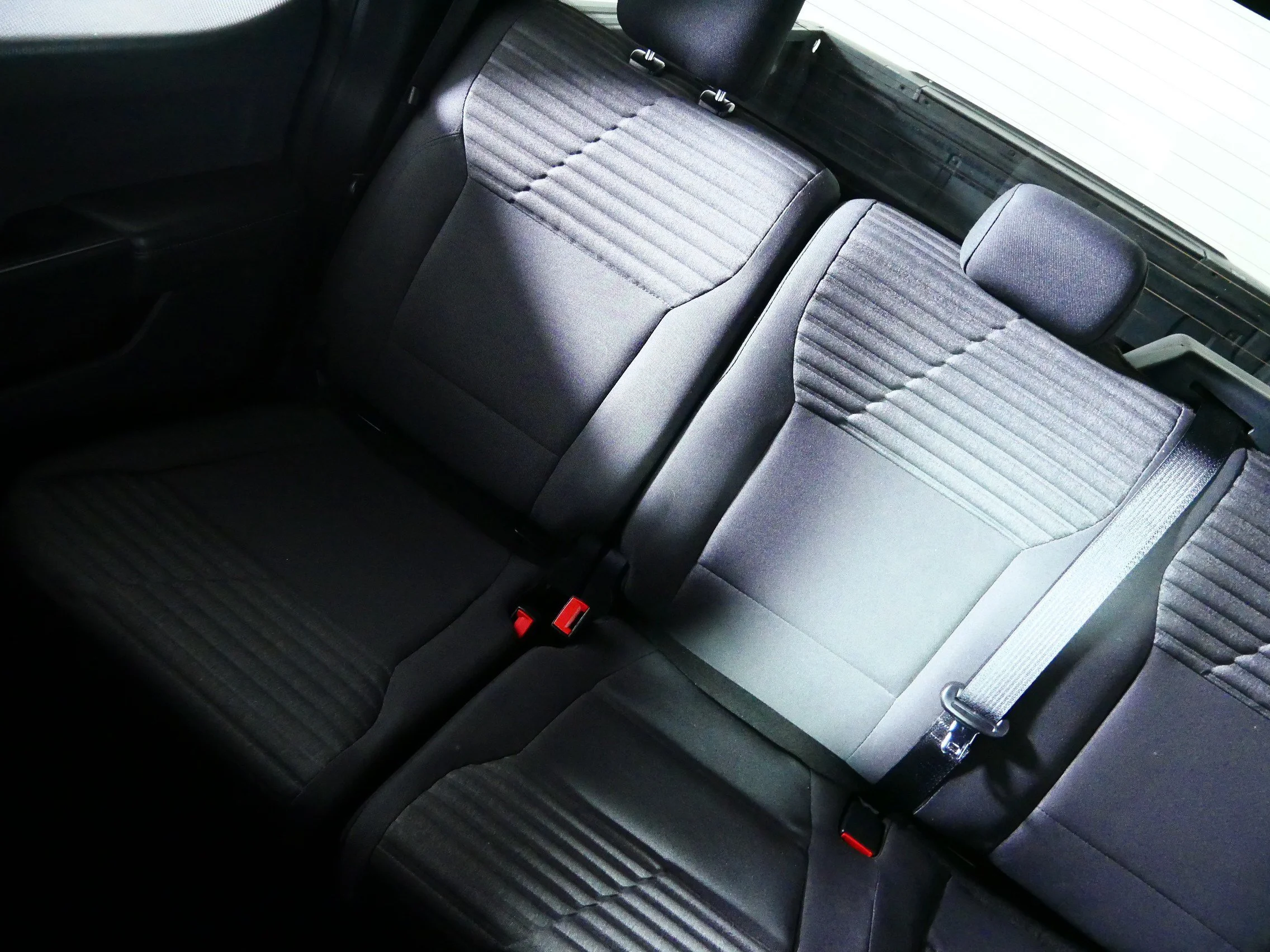 Used 2023 Agate Black Metallic Ford XLT image 12