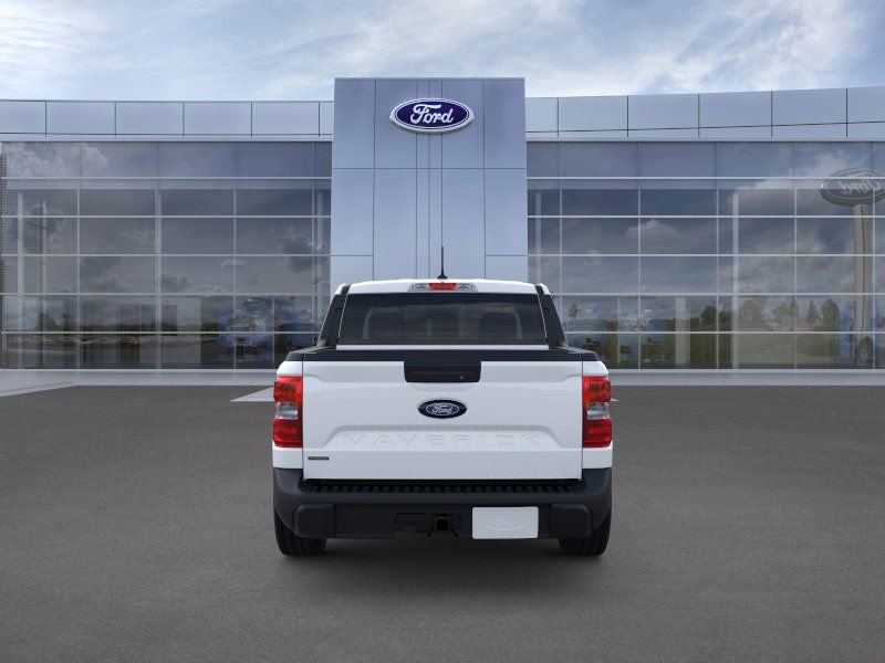 New 2025 Space White Metallic Ford XLT image 5