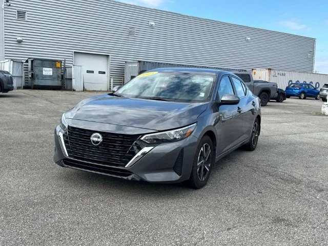 Used 2025 Gray Nissan SV image 9