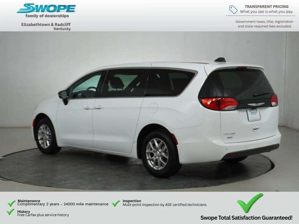 New 2026 Bright White Clear-Coat Exterior Paint Chrysler LX image 5
