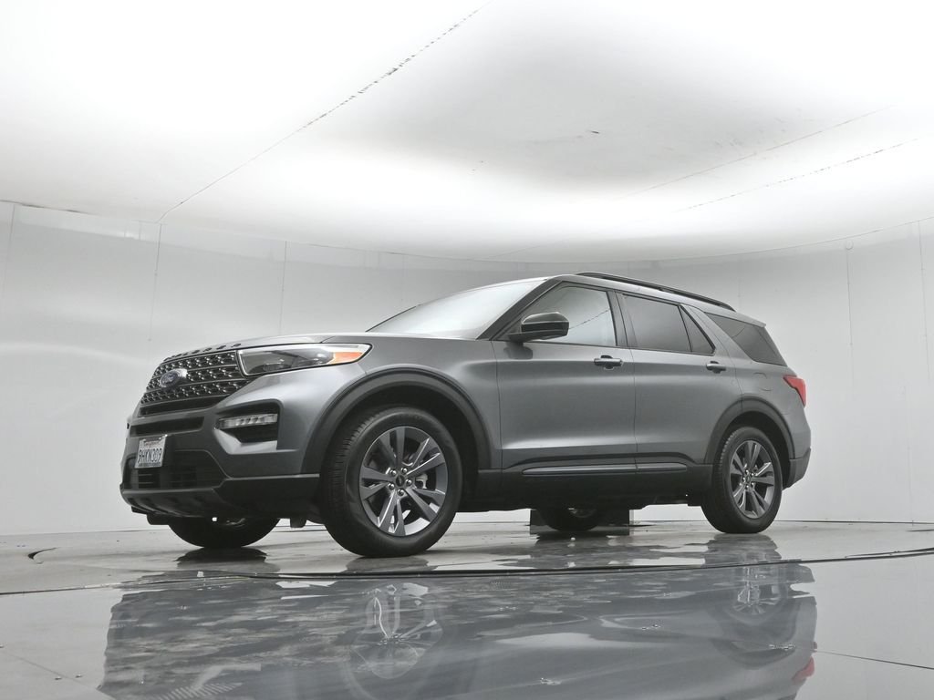 Used 2023 Gray Ford XLT image 47