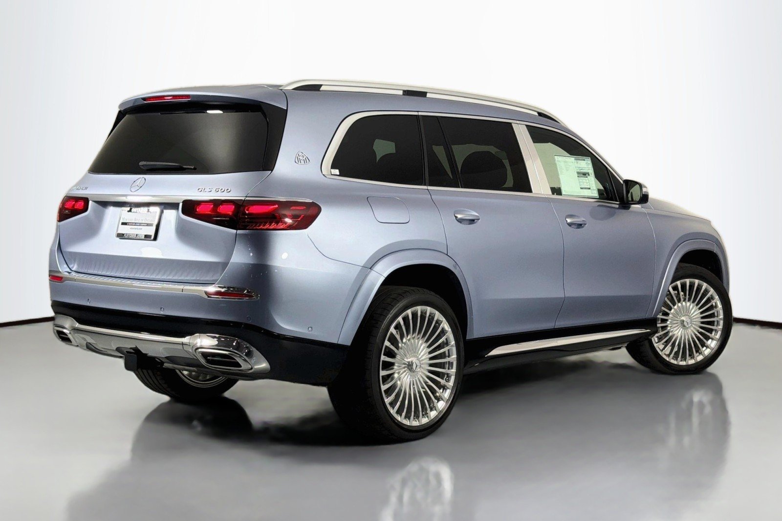 New 2026 MANUFAKTUR Cote d Azur Light Blue Metallic Mercedes-Benz Maybach GLS 600 4MATIC® SUV image 14